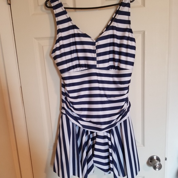 Other - 3xl swim dress bathing suit nautical/stripe